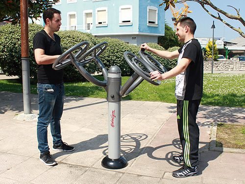 Фитнес уред за ръце DP650 — Dias Sport Фитнес уред за ръце с размери 1,13 x 1 x 1,39 м