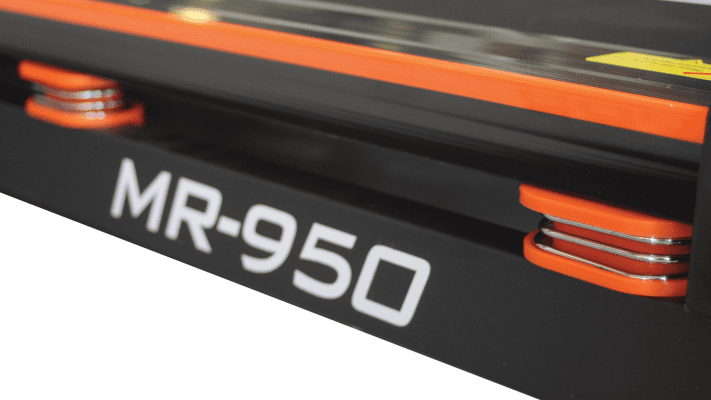 Компактна бягаща пътека ProTred® MR‑950 Treadmill 3.0HP — Dias Sport Компактна бягаща пътека ProTred® MR‑950 Treadmill 3.0HP