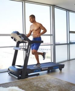 Бягаща пътека Nautilus® T628 — Dias Sport бягаща пътека Nautilus® T628 за полупрофесионален фитнес