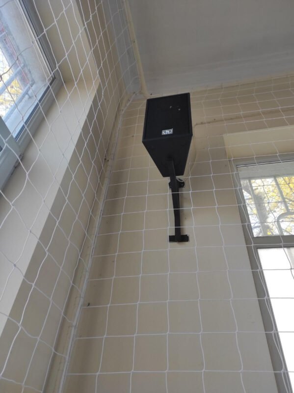 Монтаж на предпазна мрежа във физкултурен салон – завършен обект от Диас Спорт — Dias Sport